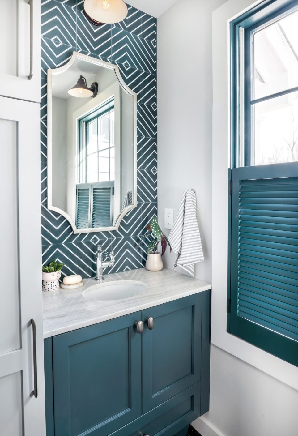 Woodbridge Ct Bathroom Design • Design By The Jonathans