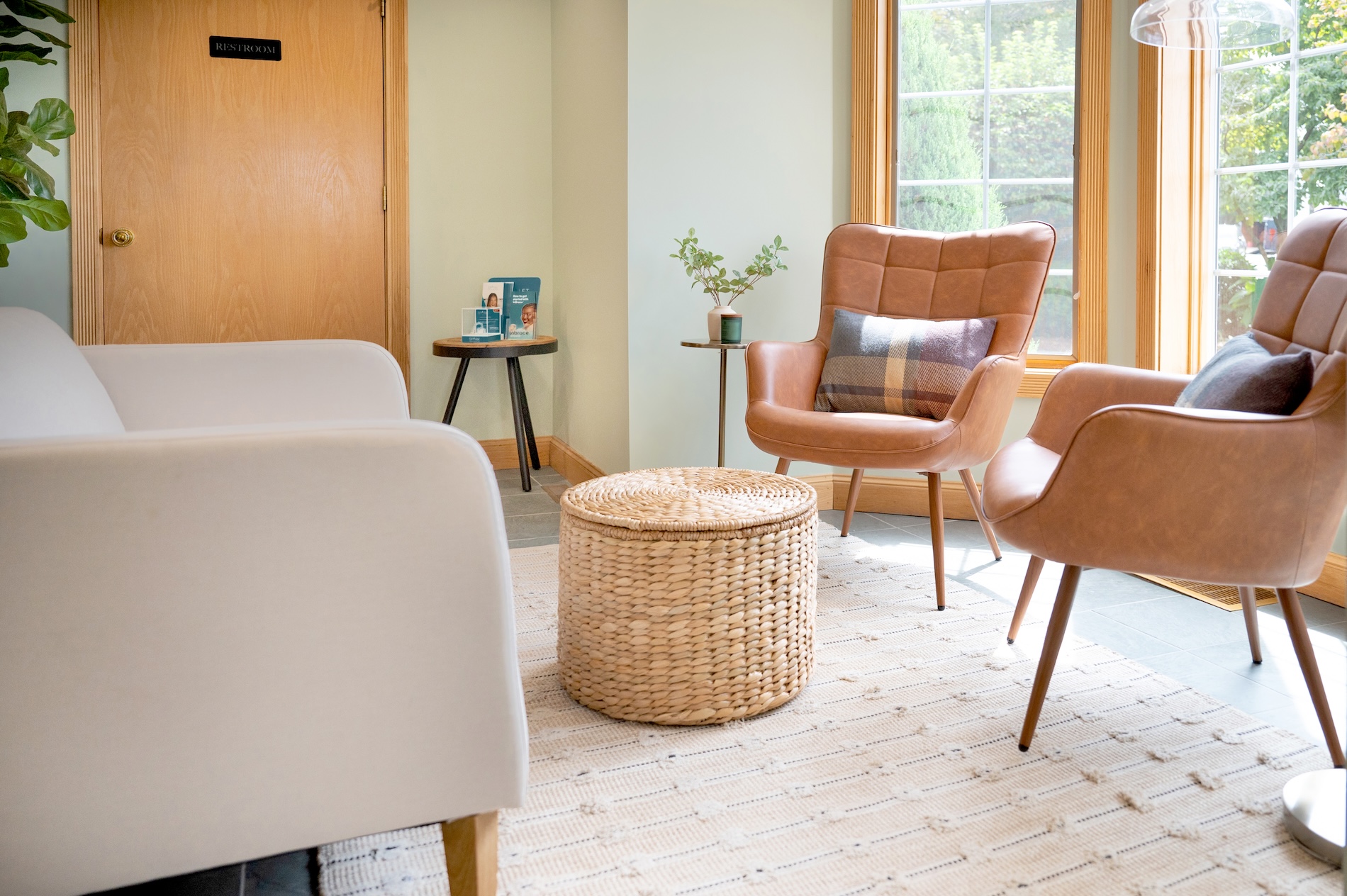 Commercial Interior Design Furnishings Design By The Jonathans