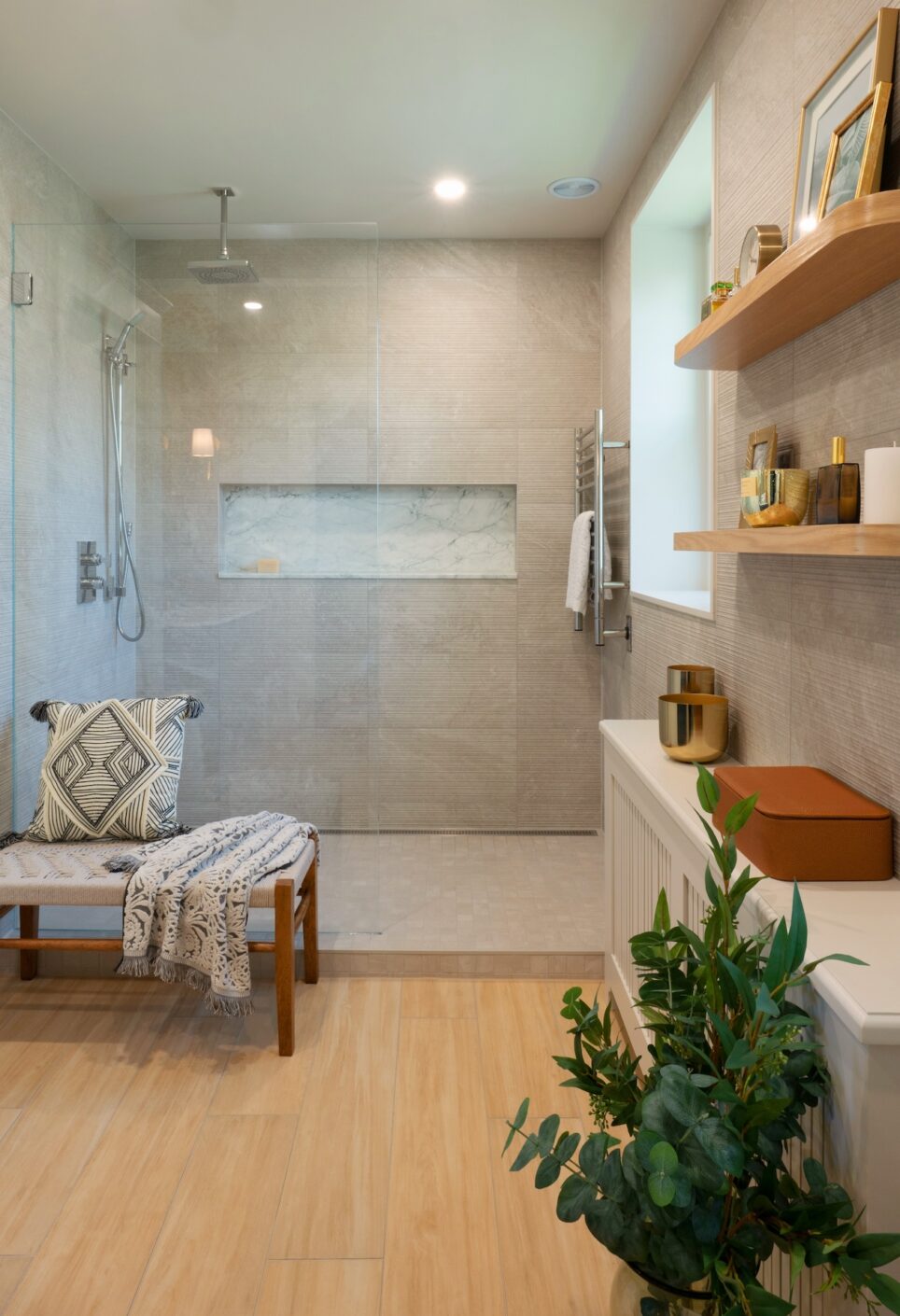New Haven Ct Vintage Chic Primary Bathroom